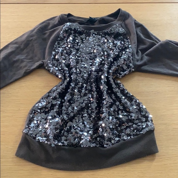 Sequence sweater !2 for $30! - Picture 1 of 3